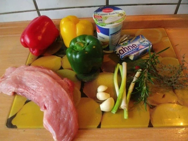 Paprikageschnetzeltes mit Backofenkartoffeln - Rezept - Bild Nr. 3