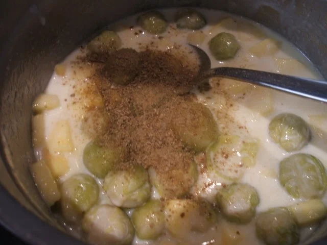 Suppen: Rosenkohlsuppe "Lohengrin" - Rezept - Bild Nr. 5