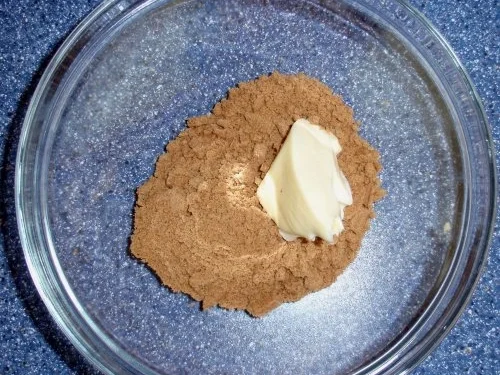 Weihnachtliches Mousse mit Clementinenschaum und Walnusskrokant - Rezept - Bild Nr. 3