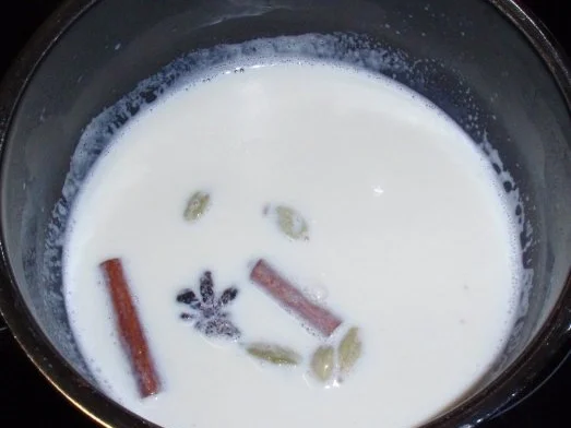 Weihnachtliches Mousse mit Clementinenschaum und Walnusskrokant - Rezept - Bild Nr. 6