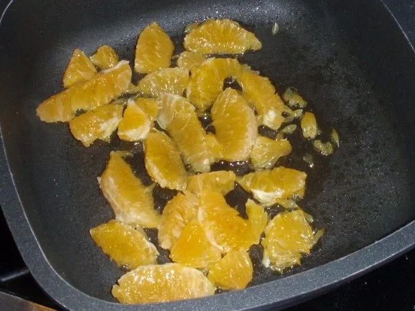 Weihnachtliches Mousse mit Clementinenschaum und Walnusskrokant - Rezept - Bild Nr. 14