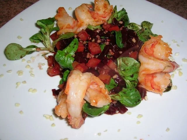 Rezept: Riesengarnelen auf winterlichem Salat mit Mandeln Bild Nr. 3 Riesengarnelen auf winterlichem Salat mit Mandeln - Rezept - Bild Nr. 3