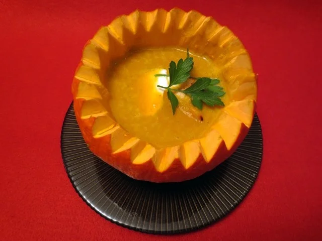 Rezept: Kürbiscremesuppe mit Ras el Hanout Kürbiscremesuppe mit Ras el Hanout - Rezept