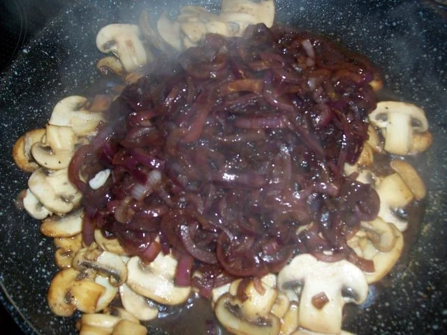 Hähnchengeschnetzeltes in Zwiebel-Sahne-Soße - Rezept - Bild Nr. 10