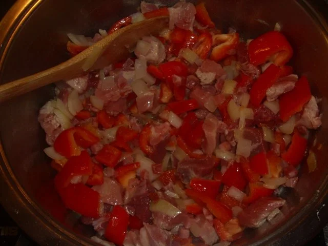 Rezept: Letscho-Gulasch Bild Nr. 4 Letscho-Gulasch - Rezept - Bild Nr. 4