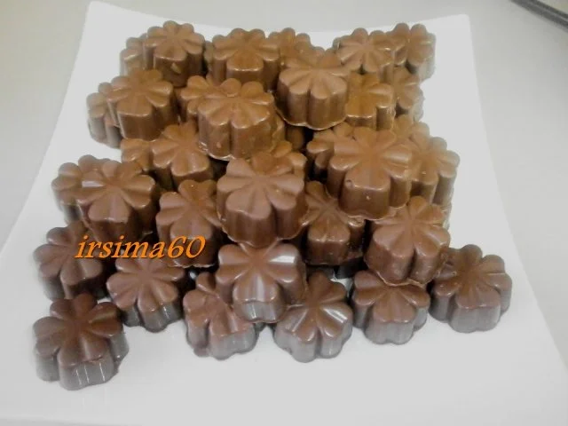 Rezept: Pflaumen Marzipan Pralinen Bild Nr. 2 Pflaumen Marzipan Pralinen - Rezept - Bild Nr. 2