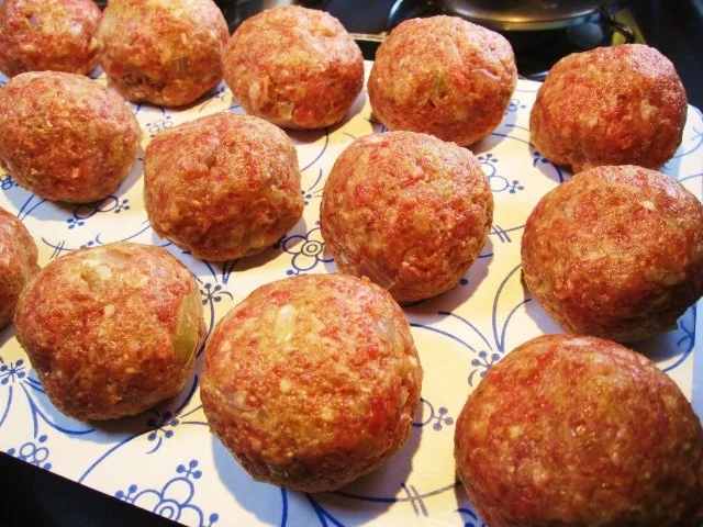 Rezept: Fleischklößchen in Pilzrahm-Soße ... Bild Nr. 4 Fleischklößchen in Pilzrahm-Soße ... - Rezept - Bild Nr. 4