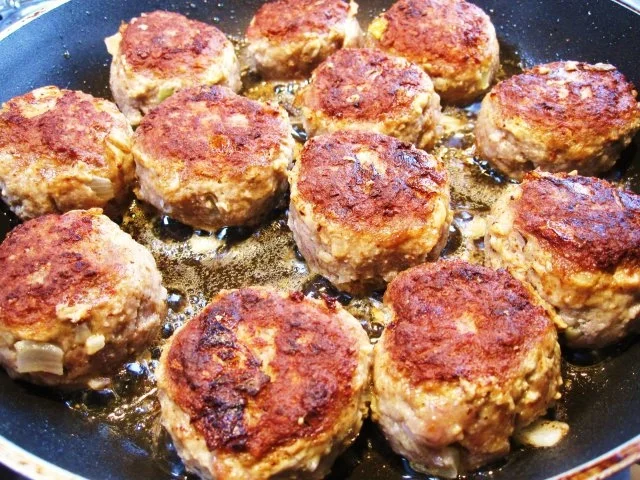 Rezept: Fleischklößchen in Pilzrahm-Soße ... Bild Nr. 6 Fleischklößchen in Pilzrahm-Soße ... - Rezept - Bild Nr. 6