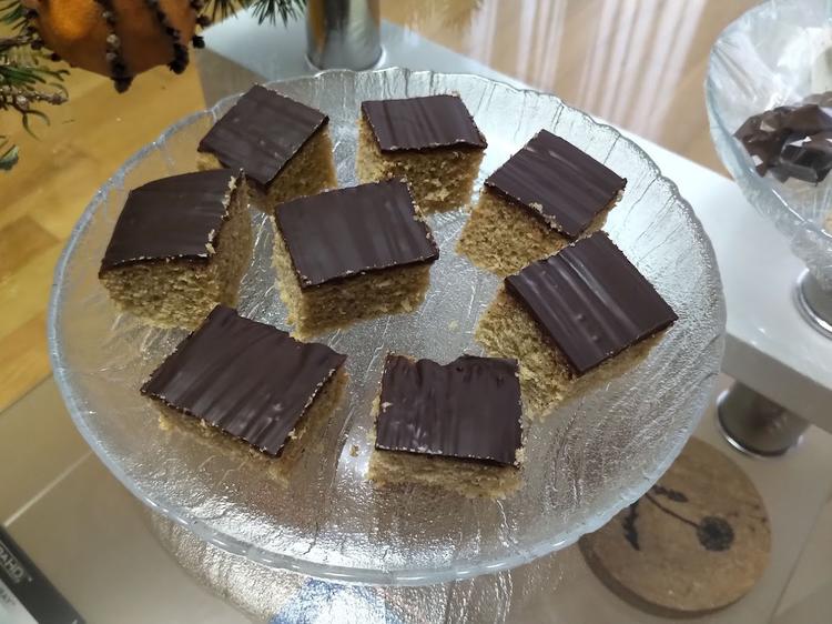 Einfacher Lebkuchen vom Blech - Rezept mit Bild - kochbar.de