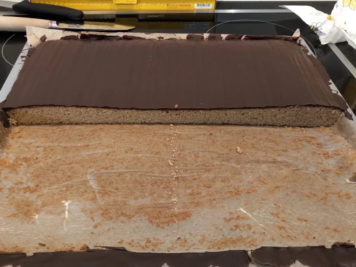 Rezept: Einfacher Lebkuchen vom Blech Bild Nr. 4 Einfacher Lebkuchen vom Blech - Rezept - Bild Nr. 4