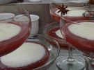 Buttermilchcreme mit weihnachtlicher Apfel-Kirsch-"Pudding" - Rezept