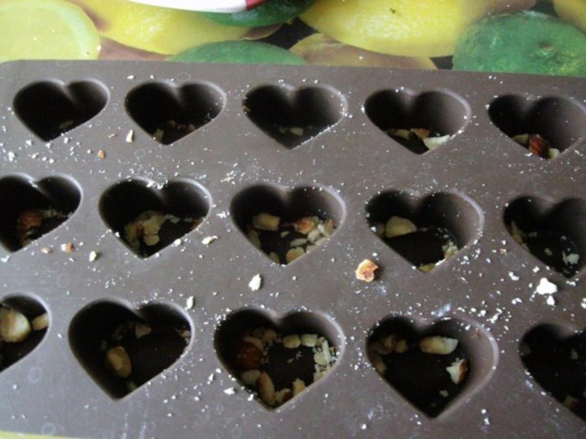 Haselnuss - Schokoladenherzen - Rezept - Bild Nr. 5