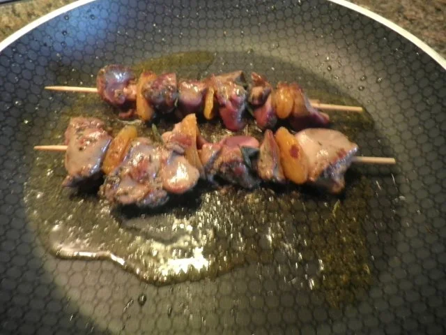 Fruchtige Hähnchenleber - Salbei - Spieße ... - Rezept - Bild Nr. 7
