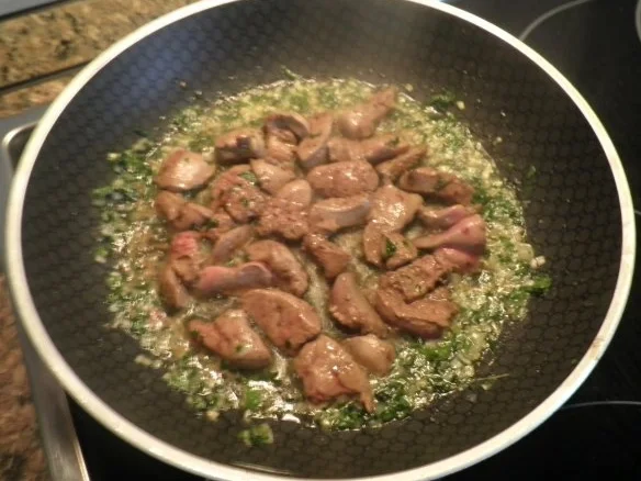 Beschwipstes Hähnchenleber - Geschnetzeltes - Rezept - Bild Nr. 8
