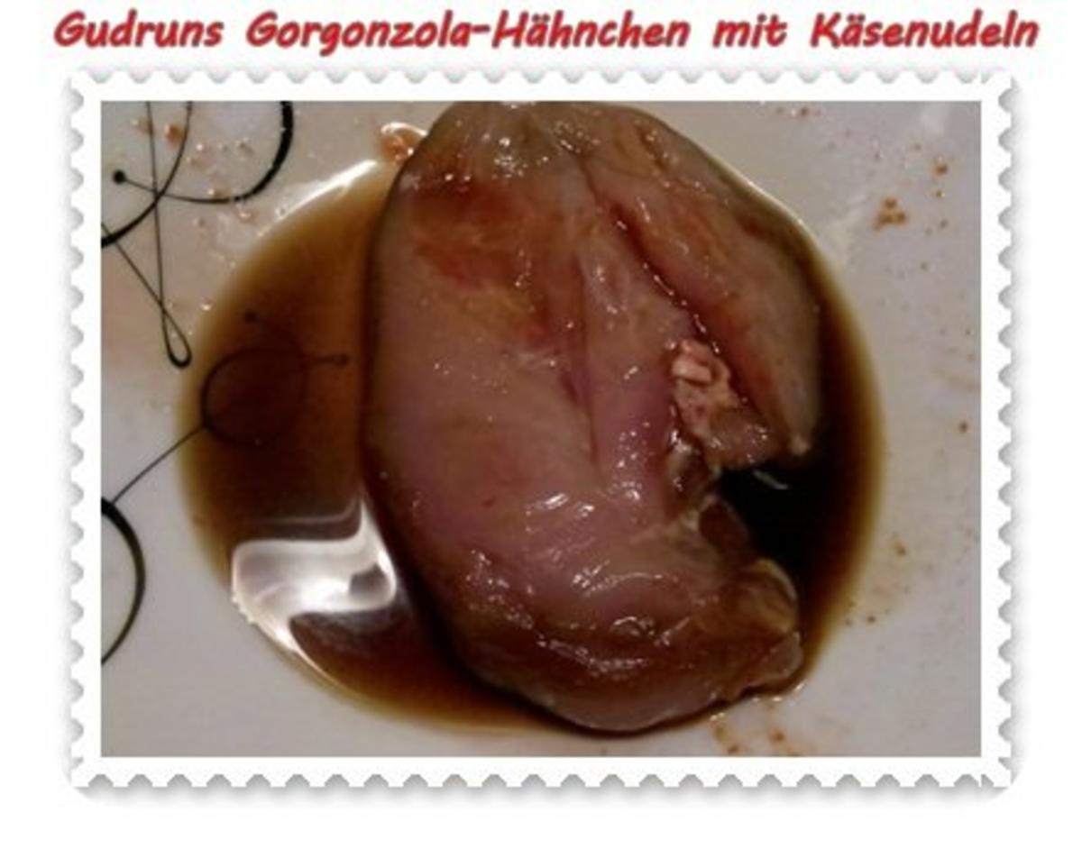 Geflügel: Gorgonzola-Hähnchen mit Käsenudeln - Rezept - Bild Nr. 3