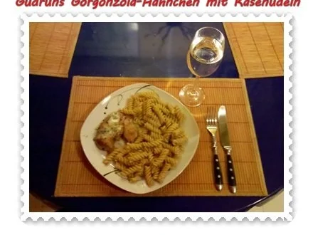 Rezept: Geflügel: Gorgonzola-Hähnchen mit Käsenudeln Bild Nr. 14 Geflügel: Gorgonzola-Hähnchen mit Käsenudeln - Rezept - Bild Nr. 14