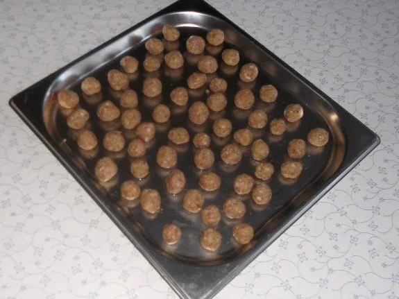 Rezept: "Oma - Friede`s" Fleischklößchen als Einlage für Frikassèe u. klare Suppen (Rzpt. um 1910) Bild Nr. 7 "Oma - Friede`s" Fleischklößchen als Einlage für Frikassèe u. klare Suppen (Rzpt. um 1910) - Rezept - Bild Nr. 7