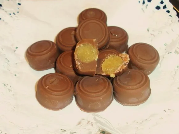 Pralinen mit Orangenmarzipan - Rezept