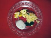 Kartoffelschnee mit einer Emulsion aus Sahne und Landbutter, fein gehacktes Ei und Kaviar - Rezept