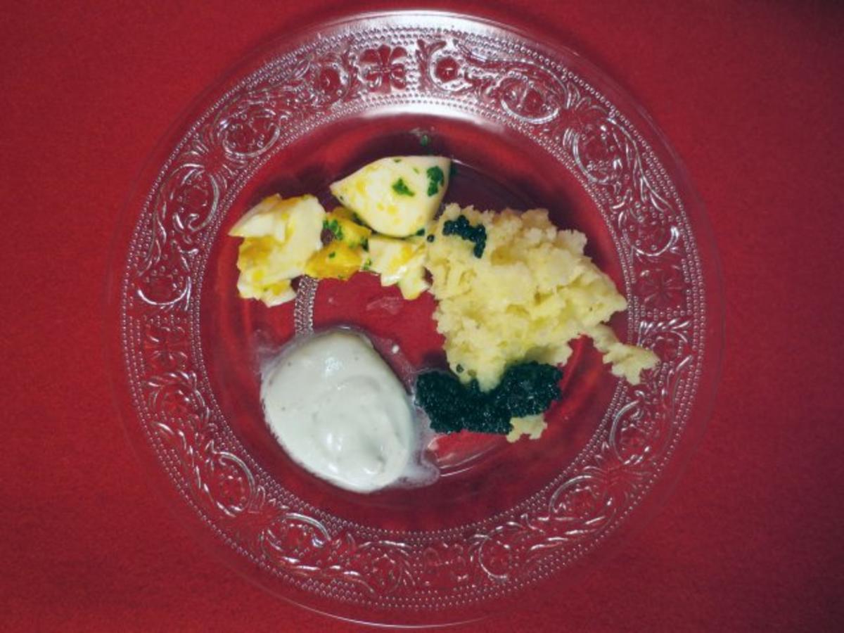 Kartoffelschnee mit einer Emulsion aus Sahne und Landbutter, fein ...