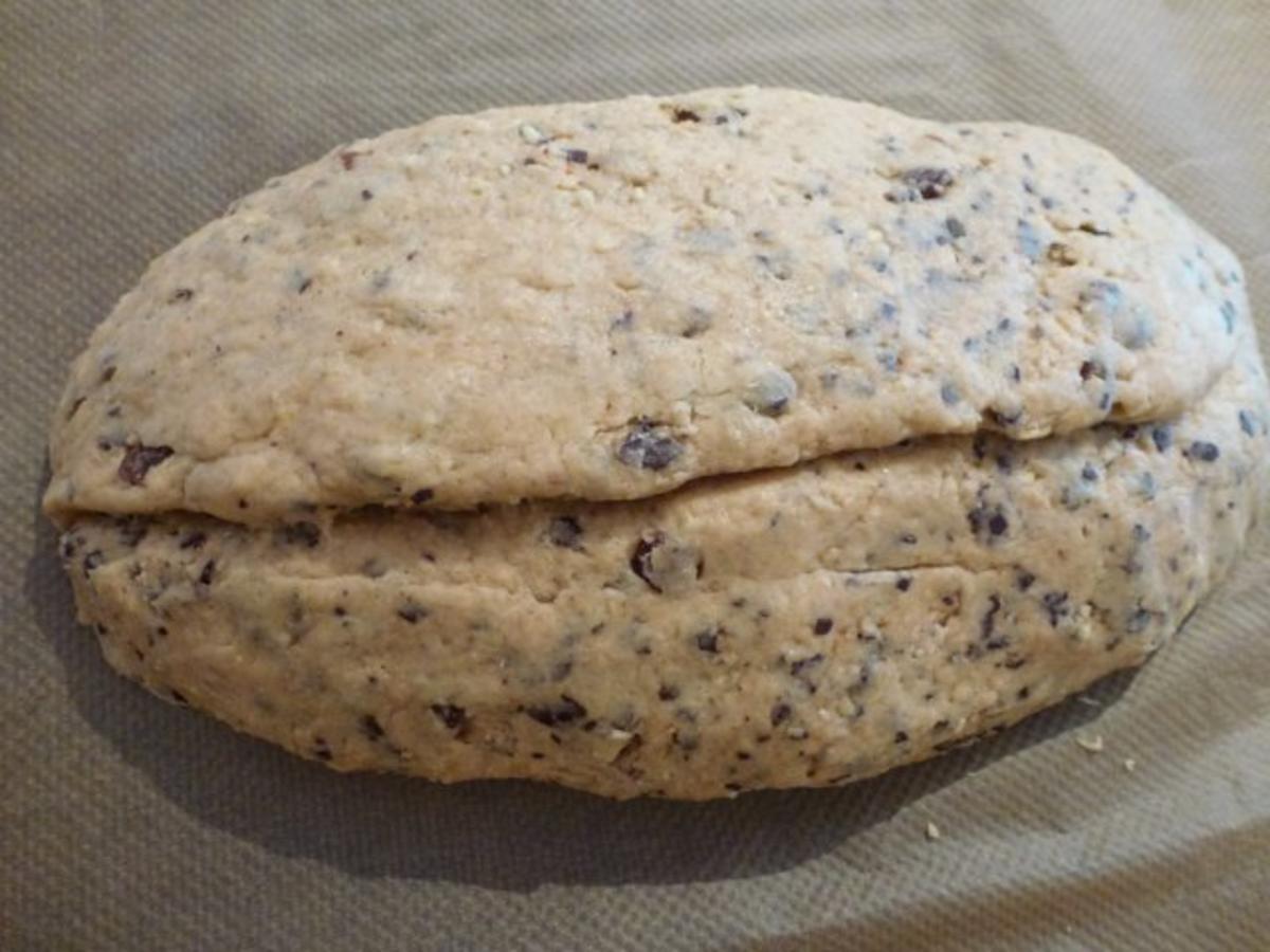 Schoko-Quarkstollen nach alter Art - Rezept - Bild Nr. 3