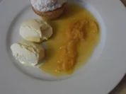 Marzipan Muffin mit spekulatius Cup an Vanilleeis und Clementinen Kompott - Rezept