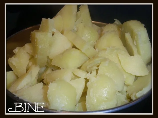 Rezept: BiNe` S BAYRISCHER KARTOFFELSALAT Bild Nr. 5 BiNe` S BAYRISCHER KARTOFFELSALAT - Rezept - Bild Nr. 5