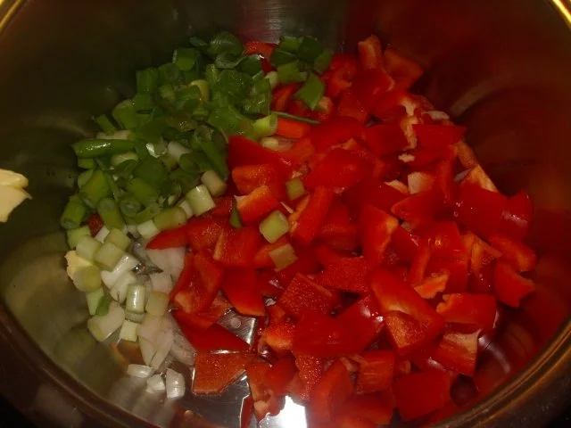 Rezept: Hühnchen scharf mit Thai Tom Yum Bild Nr. 3 Hühnchen scharf mit Thai Tom Yum - Rezept - Bild Nr. 3