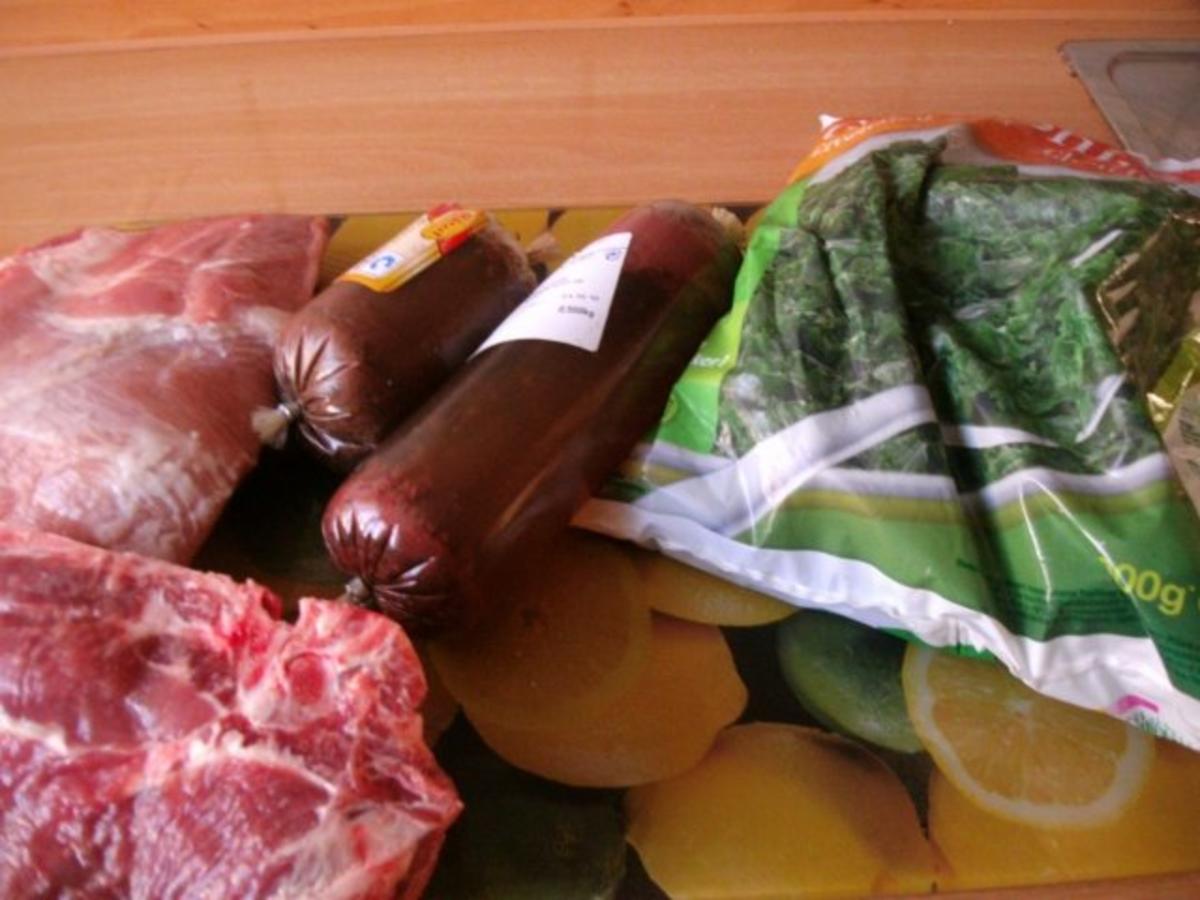 Grünkohl in Wurstsuppe gekocht mit dicker Rippe und Schweinekamm - Rezept - Bild Nr. 2