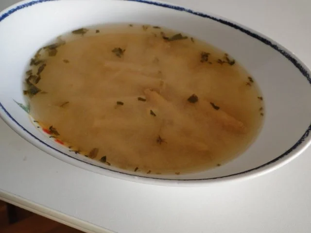 Rezept: Legiertes Spargelsüppchen, nur Abfall von meiner Schwester bekommen, keinen Spargel, Legiertes Spargelsüppchen, nur Abfall von meiner Schwester bekommen, keinen Spargel, - Rezept