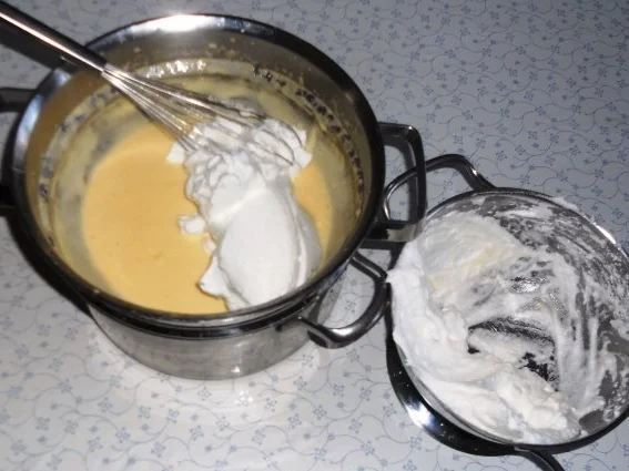 Rezept: " Oma - Friede`s" - Ostpreußische Zitronenschaumspeise (Rzpt.um 1910) Bild Nr. 15 " Oma - Friede`s" - Ostpreußische Zitronenschaumspeise (Rzpt.um 1910) - Rezept - Bild Nr. 15