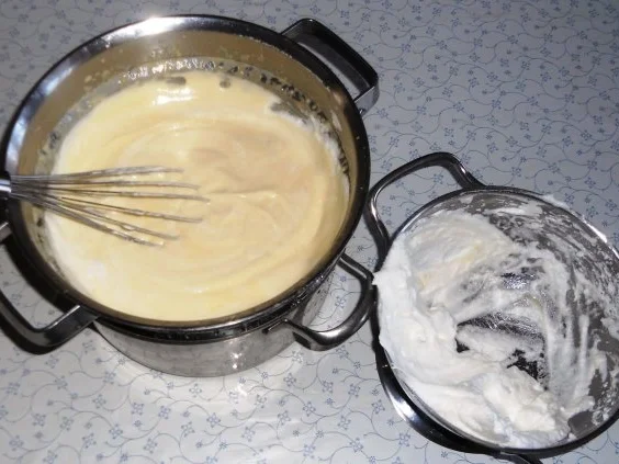 Rezept: " Oma - Friede`s" - Ostpreußische Zitronenschaumspeise (Rzpt.um 1910) Bild Nr. 16 " Oma - Friede`s" - Ostpreußische Zitronenschaumspeise (Rzpt.um 1910) - Rezept - Bild Nr. 16