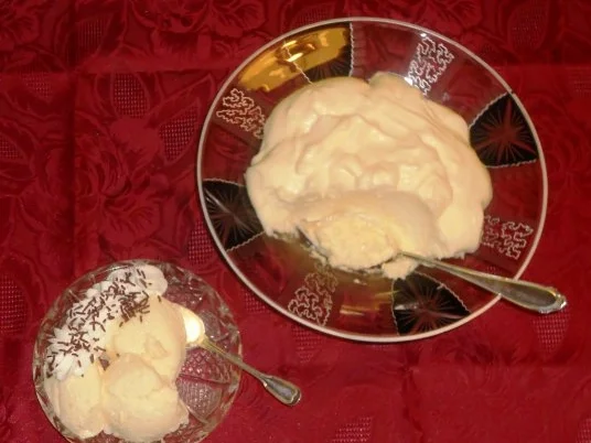 Rezept: " Oma - Friede`s" - Ostpreußische Zitronenschaumspeise (Rzpt.um 1910) Bild Nr. 18 " Oma - Friede`s" - Ostpreußische Zitronenschaumspeise (Rzpt.um 1910) - Rezept - Bild Nr. 18