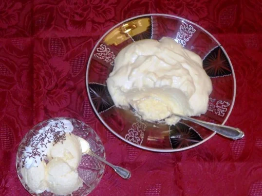 Rezept: " Oma - Friede`s" - Ostpreußische Zitronenschaumspeise (Rzpt.um 1910) Bild Nr. 3 " Oma - Friede`s" - Ostpreußische Zitronenschaumspeise (Rzpt.um 1910) - Rezept - Bild Nr. 3