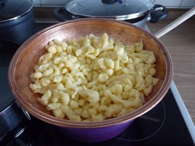 Resteverwertung : Putenkeule / Mandarinen-Rotkohl / mit Spätzle - Rezept - Bild Nr. 2