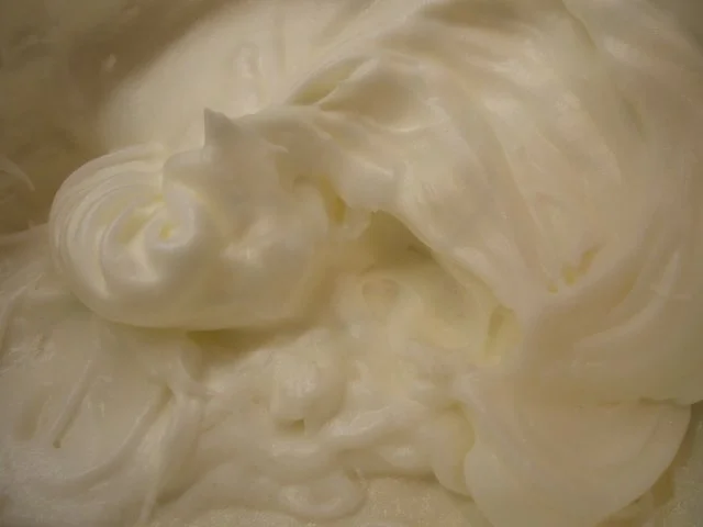 Rezept: Plätzchen: Gewürzmakronen "Wirdswas" Bild Nr. 3 Plätzchen: Gewürzmakronen "Wirdswas" - Rezept - Bild Nr. 3