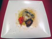 Gebratenes Zanderfilet auf Kartoffel-Steckrübenpüree und Knusperhippe - Rezept