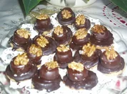 Mürbeteig Marzipan Walnussplätzchen - Rezept