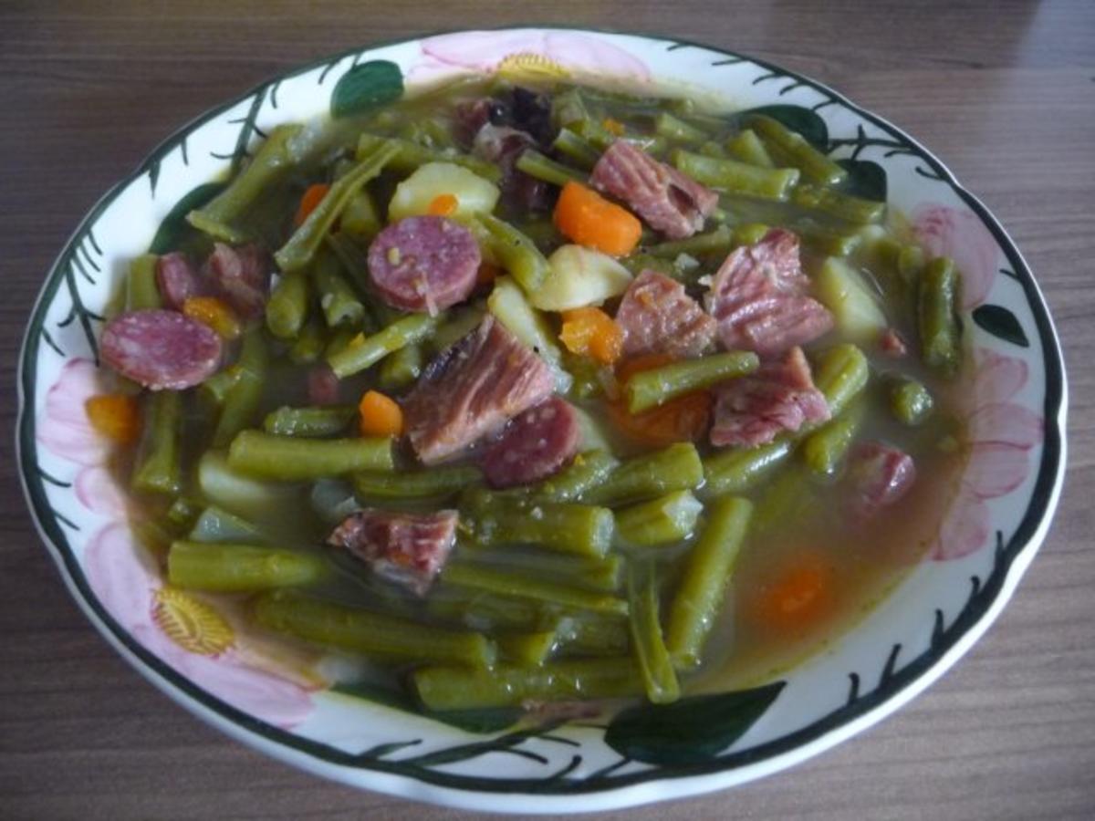 Suppen &amp; Eintöpfe : Grüne Bohnensuppe - Rezept - kochbar.de