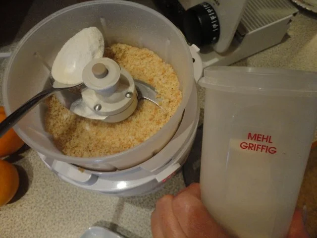 Rezept: Lachsfilet mit Knusper Kruste in Riesling Sauce & Dill Kartoffel Bild Nr. 5 Lachsfilet mit Knusper Kruste in Riesling Sauce & Dill Kartoffel - Rezept - Bild Nr. 5