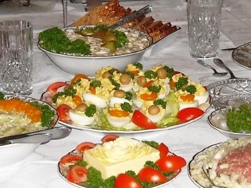 Gefüllte Eier à la "Oòrndrasch", nach Feinschmecker-Art  (Rzpt. um 1976) - Rezept - Bild Nr. 2