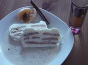 Winter- Parfait mit Orangen-Marzipan-Sauce und Clementinenlikör - Rezept