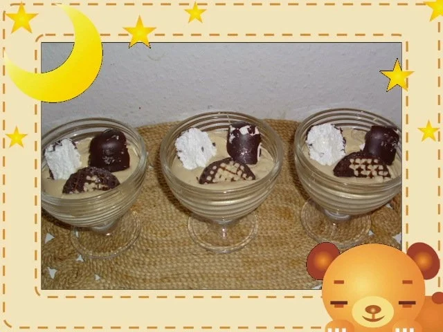 Paradiescreme "Toffee" mit Schokoküsse - Rezept