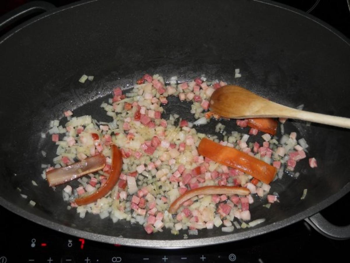 Grünkohl mit Kasseler und Kohlwurst - einfach - 144 kcal/100g