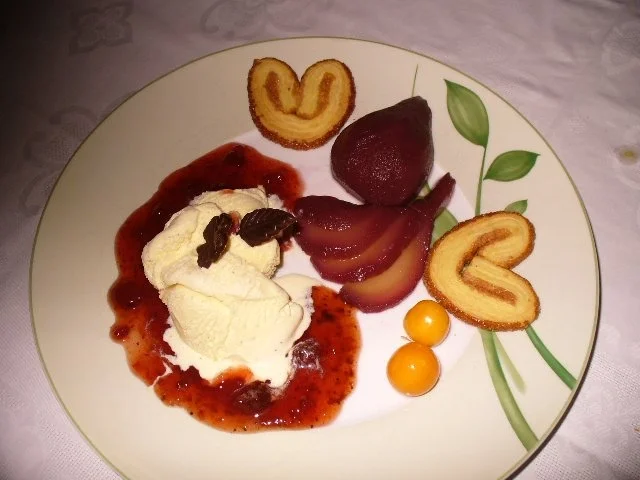 Rezept: Eisdessert mit beschwipster Birne Bild Nr. 5 Eisdessert mit beschwipster Birne - Rezept - Bild Nr. 5