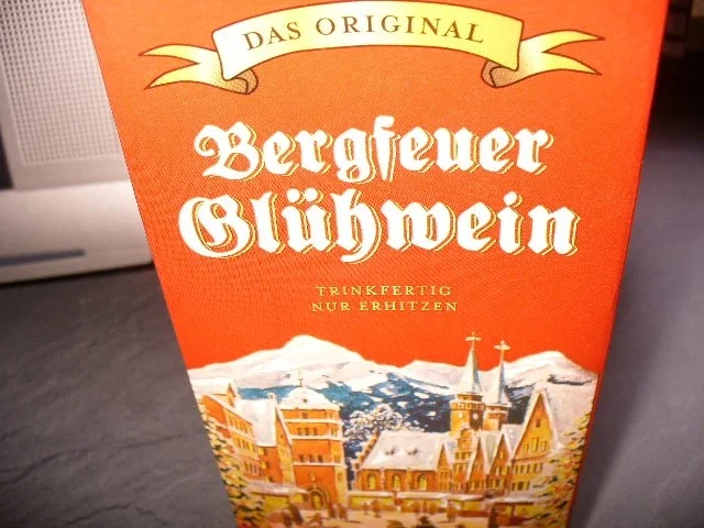 Rezept: Eisdessert mit beschwipster Birne Bild Nr. 3 Eisdessert mit beschwipster Birne - Rezept - Bild Nr. 3