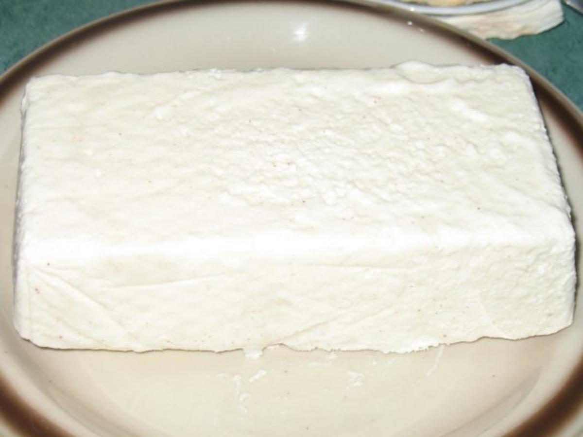 Dessert - Zimtblüten-Joghurt-Parfait an karamellisierten frischen Pflaumen - Rezept - Bild Nr. 5