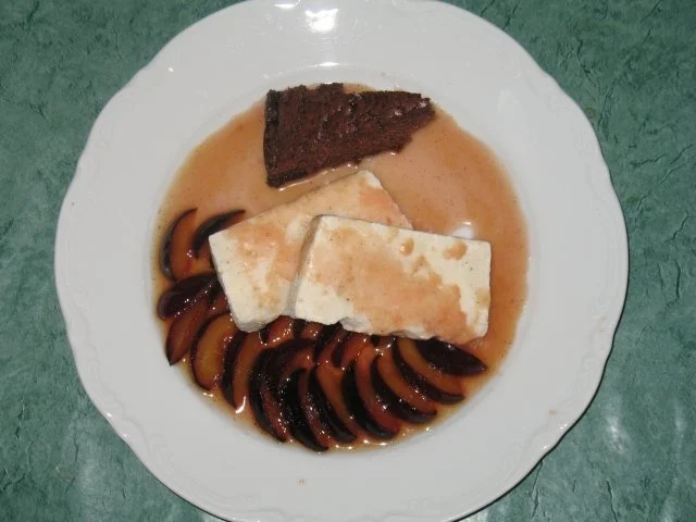 Dessert - Zimtblüten-Joghurt-Parfait an karamellisierten frischen Pflaumen - Rezept - Bild Nr. 8