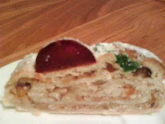 Weihnachtliches Stollen-Früchtebrot mit Kokos und Marzipan - Rezept - Bild Nr. 2