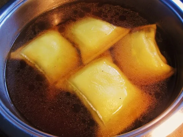 Maultaschen mit Salbeibutter geschmälzt ... - Rezept - Bild Nr. 5